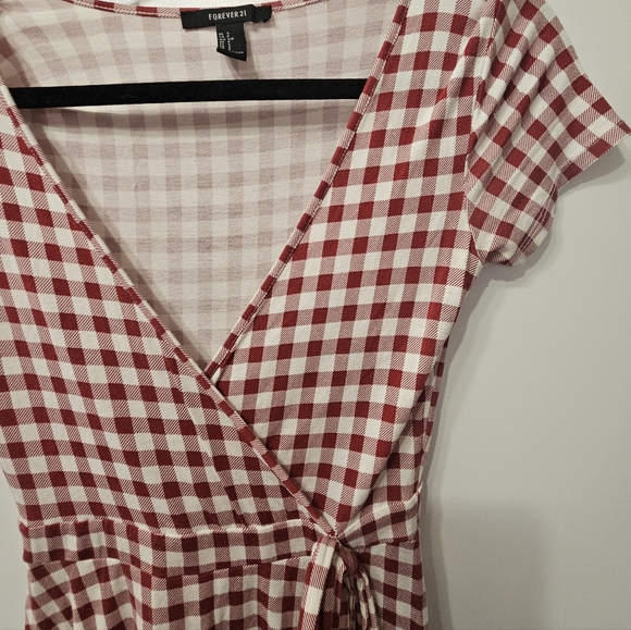 Forever 21 Woman's Size S Skort red and white checkered print. - Picture 4 of 16